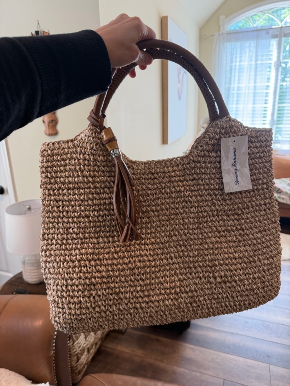 NWT Tommy Bahama Woven Straw Tote Bag | Bamboo Tassel | Summer Beach Bag - Picture 2 of 3